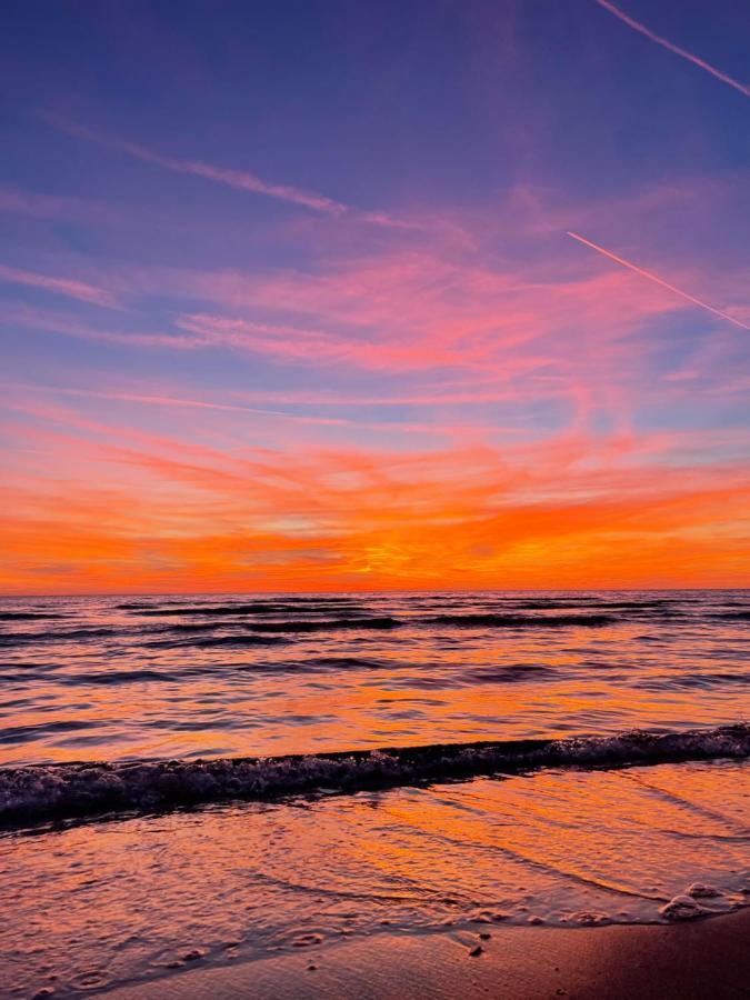 Seashell Beach Rooms Škalngur エクステリア 写真
