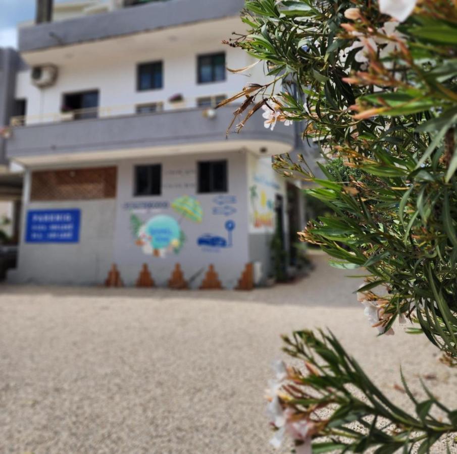 Seashell Beach Rooms Škalngur エクステリア 写真